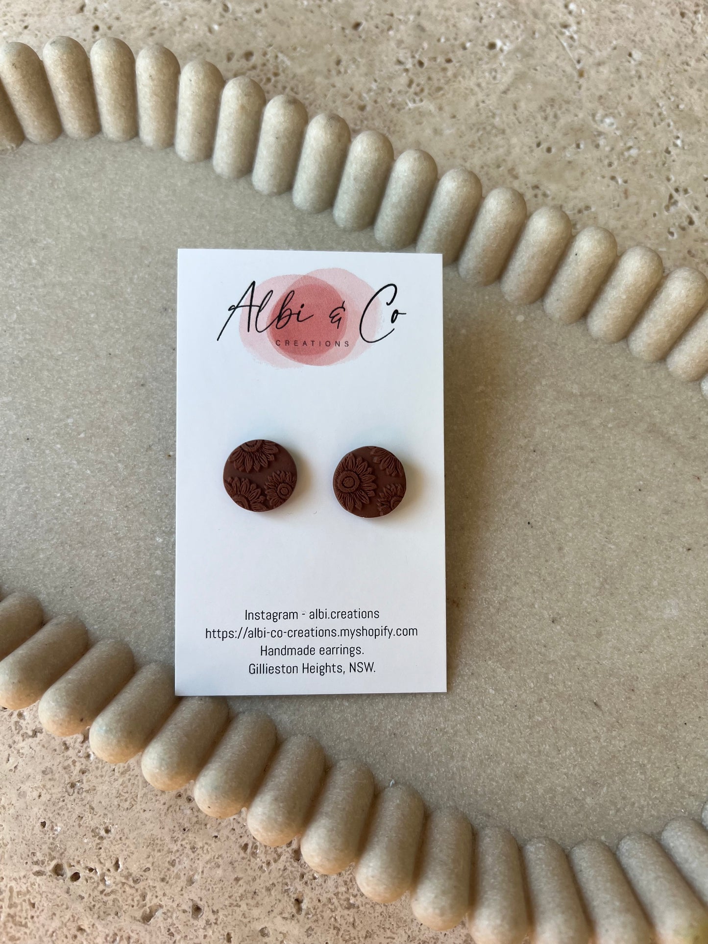 1.5cm Chocolate Brown Sunflower Stud