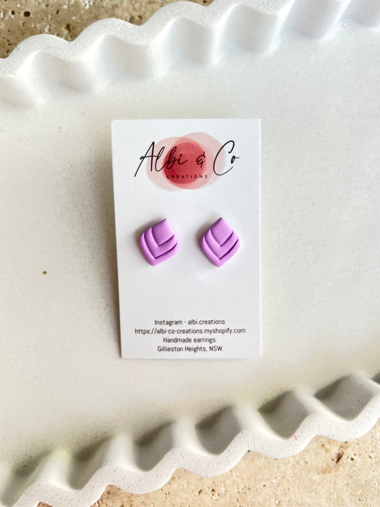 1.5cm Lilac Lila Stud