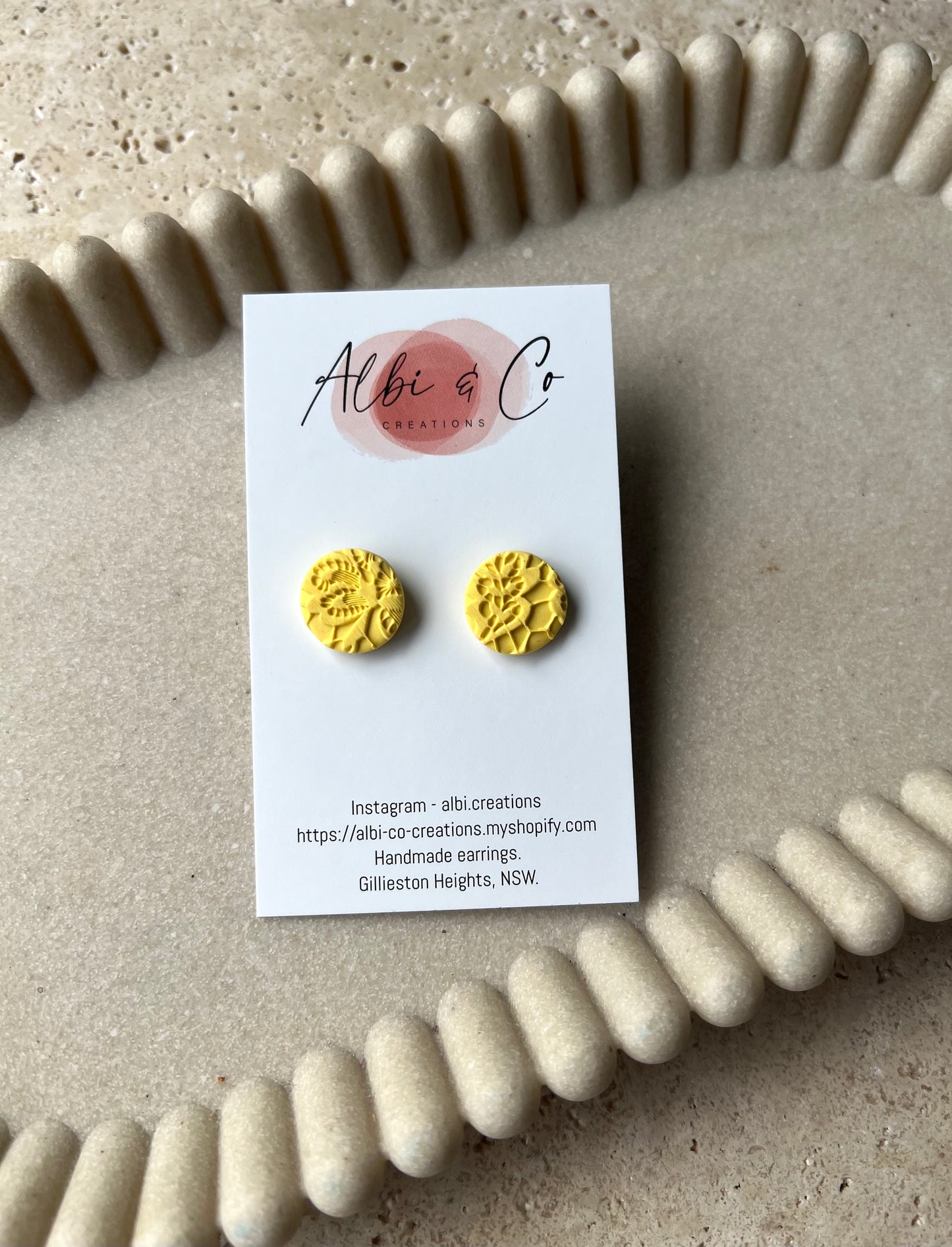 1.5cm Yellow Lace Stud
