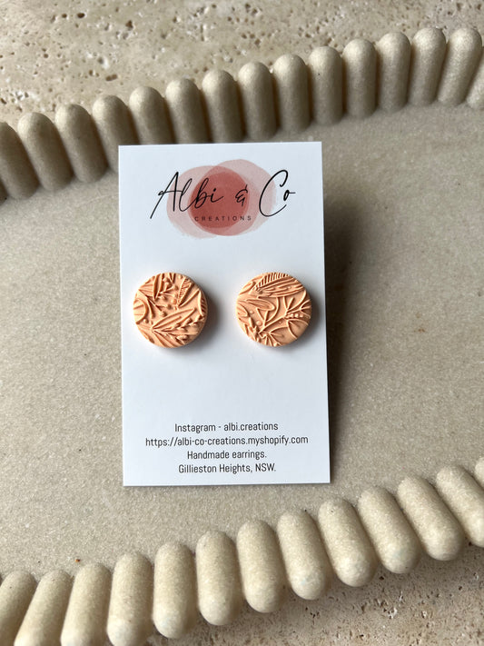 2cm Peach Sadie Stud