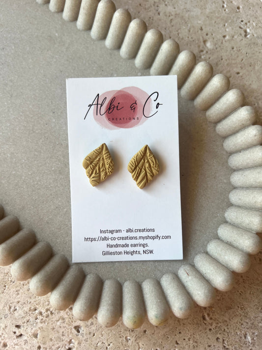2cm Mustard Lila Stud