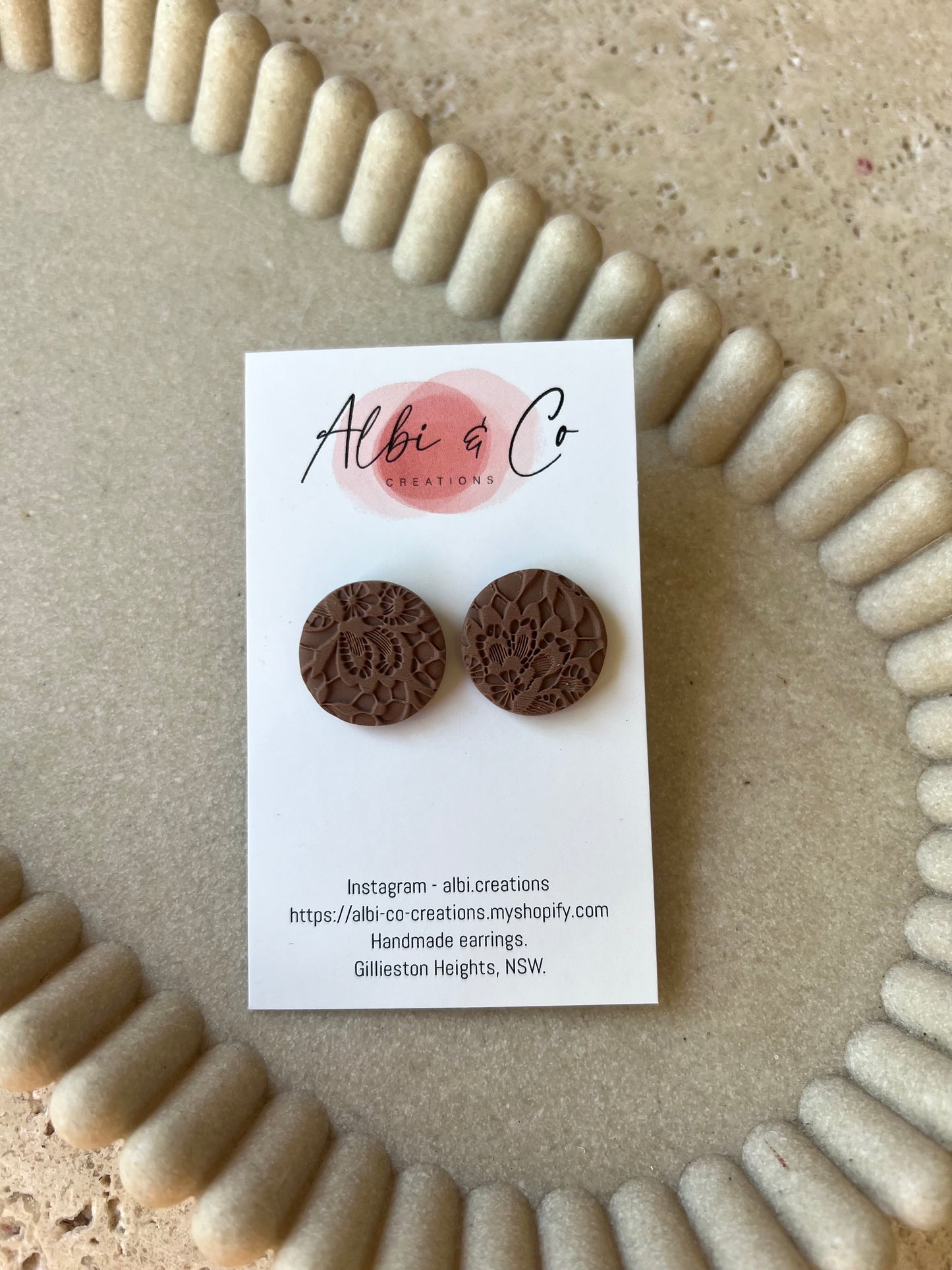 2cm Chocolate Brown Lace Stud