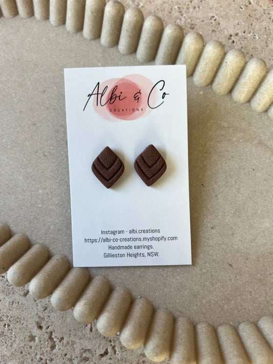 1.5cm Chocolate Brown Mila Stud
