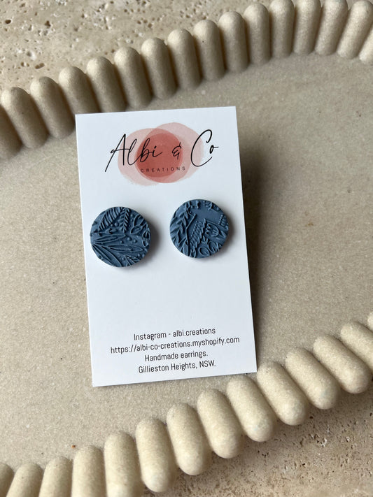 2cm Navy Sadie Stud