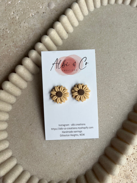2cm Sunflower Stud