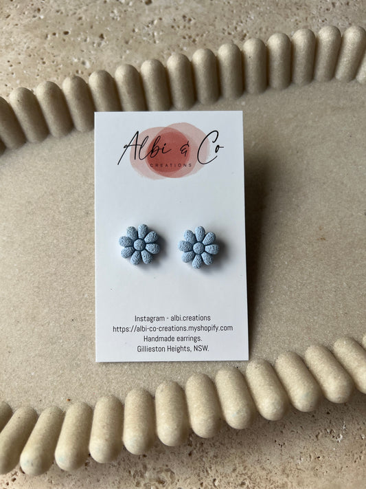 1.5cm Baby Blue Flower Stud