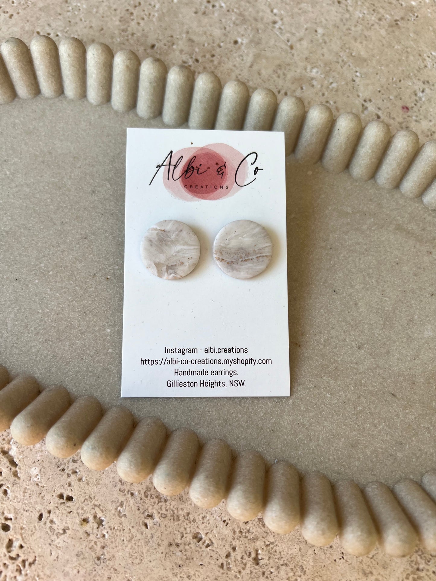 2cm Stone Stud