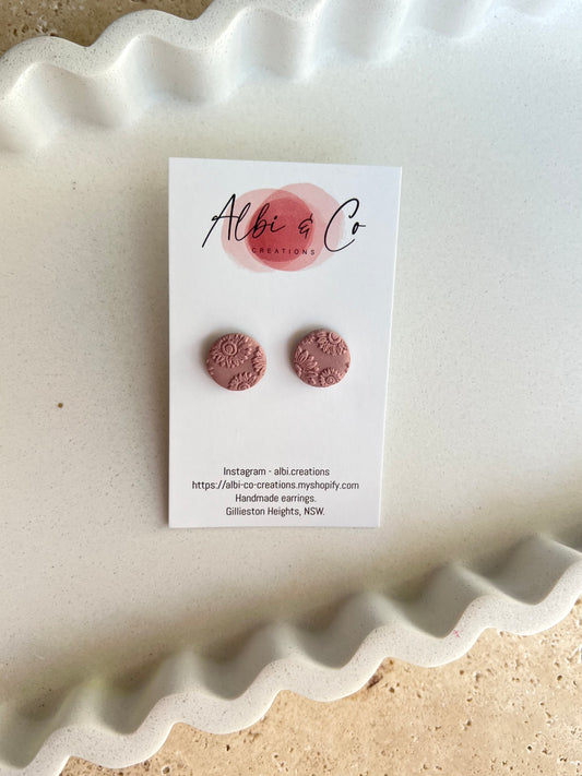 1.5cm Taupe Sunflower Stud