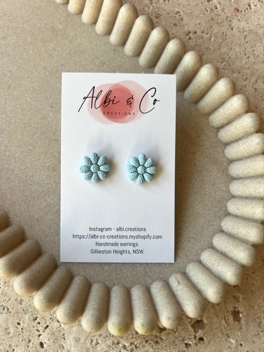 1.5cm Baby Blue Flower Stud