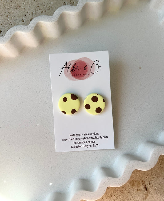 2cm Yellow Polka Dot Stud