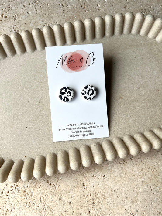 1.5cm White Leopard Stud