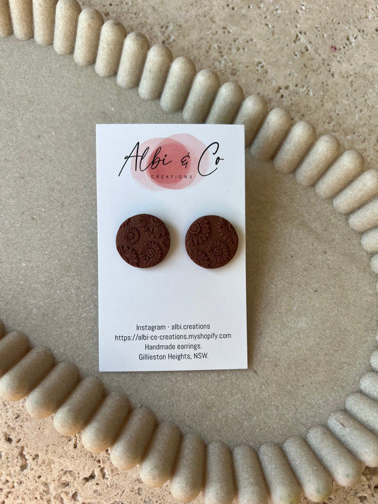 2cm Chocolate Brown Sunflower Stud